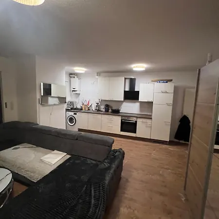 Charmante Mit Wintergarten Und Terasse 公寓 杜伊斯堡