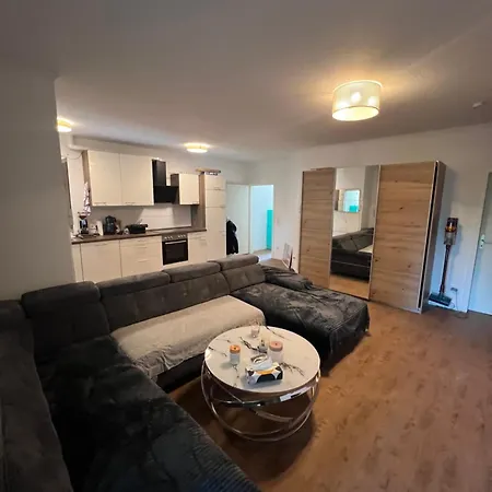 公寓 Charmante Mit Wintergarten Und Terasse